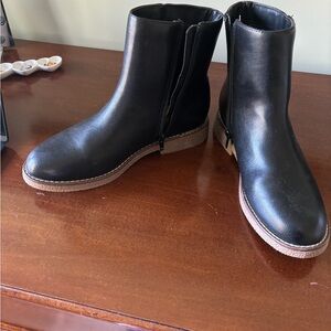 Loft Black boots